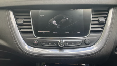 Vauxhall Grandland X 1.6 Hybrid4 300 Business Ed Nav Premium 5dr Auto Hatchback
